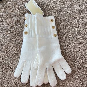 Brand New Micheal Korda Gloves